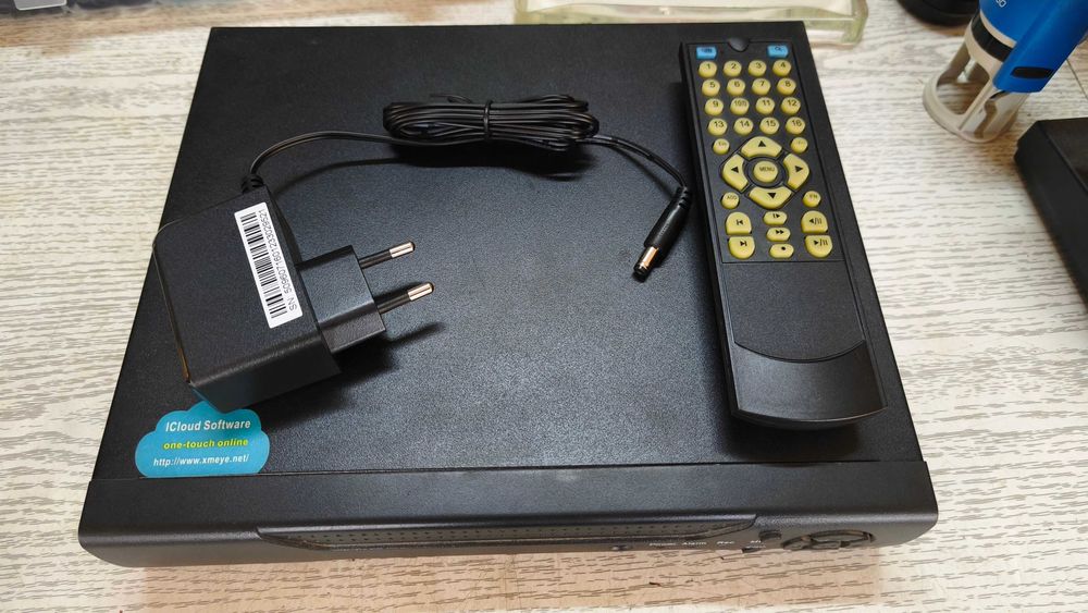 Хибриден DVR NVR E-CH7004