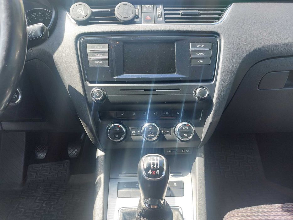 Vând Škoda Octavia III 2.0 TDI 4x4 – 150 CP, Break, an 2014, Euro 5