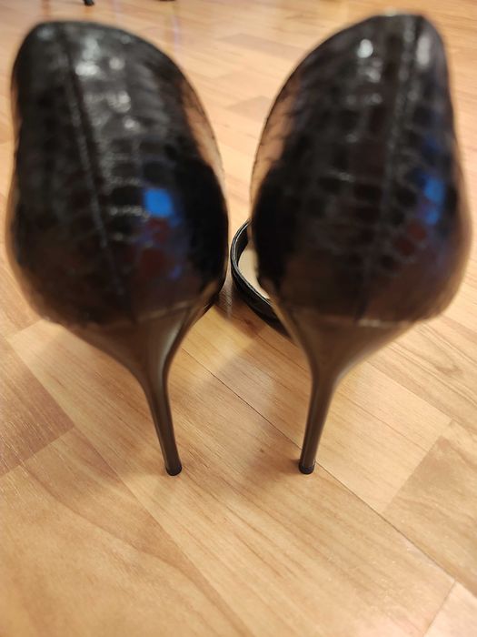 Vand pantofi stiletto negri