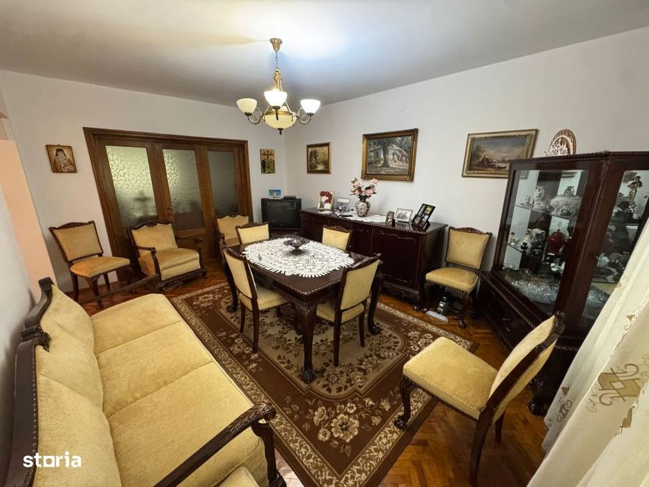 Apartament 4 camere, decomandat, 98.42mp, cartier 1 Mai, zona Insula