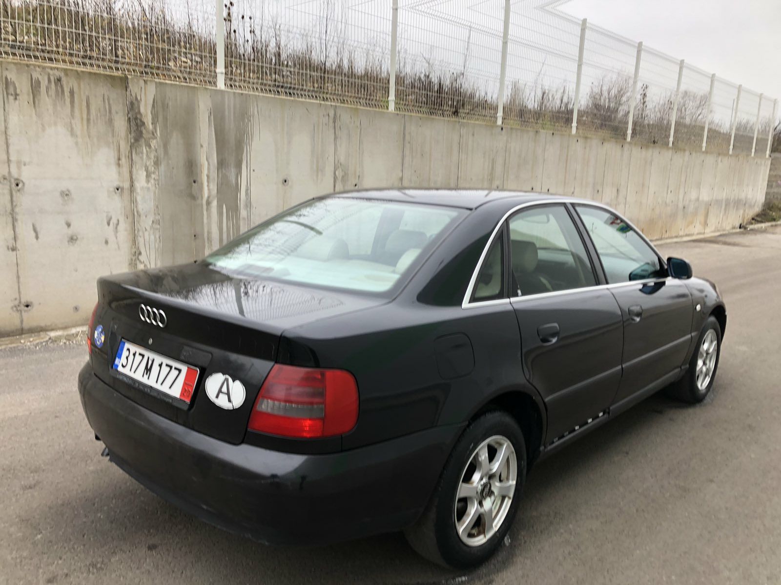 AUDI A4 B5 1.9 ТДИ на части