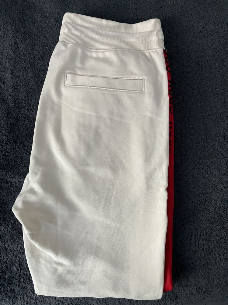 Pantaloni de trening Hugo Darpaccio Crem