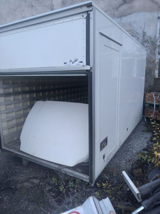 Продава се Фургон с падащ борд