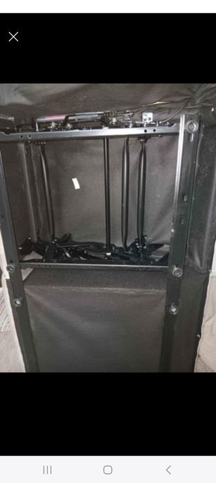 De. Vânzare. Canapea. Noua