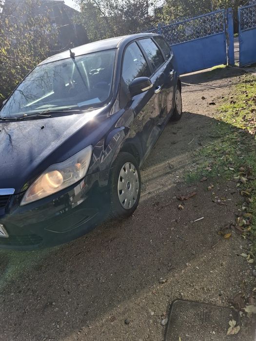 Vand ford ford focus 2 facelift an 2008 motor 1.6 diesel acte la zi