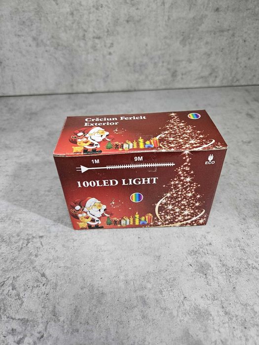 Instalatie 100 LED – 10 metri, fir negru, bec multicolor cu muzica