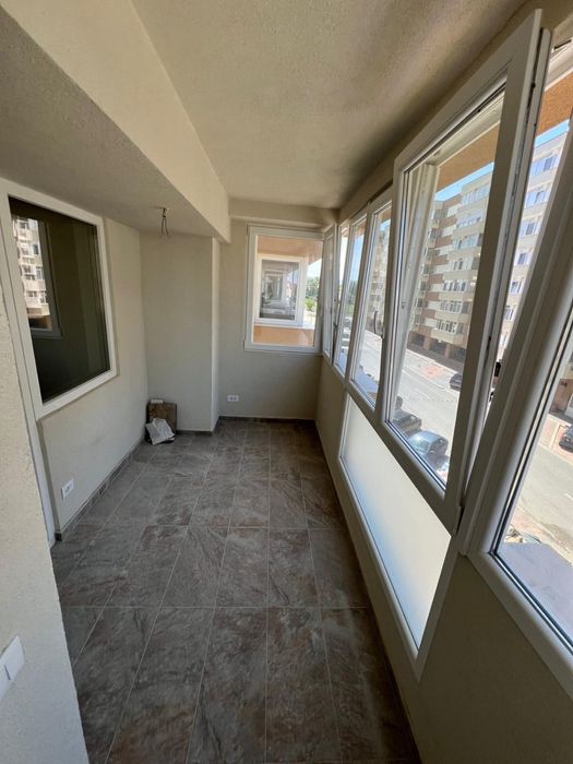 Inchiriez apartament nemobilat ,cartier fiald