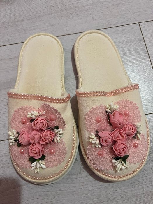 Дамски   пантофи