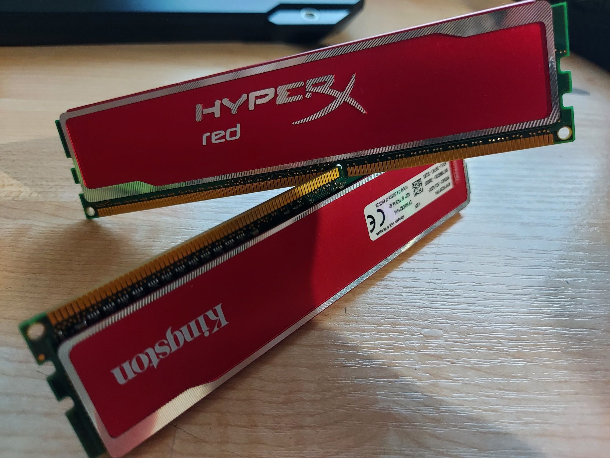 Продам ddr3 hyperx red