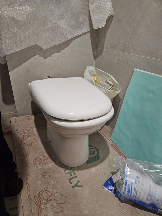 Унитаз б/у для строийки