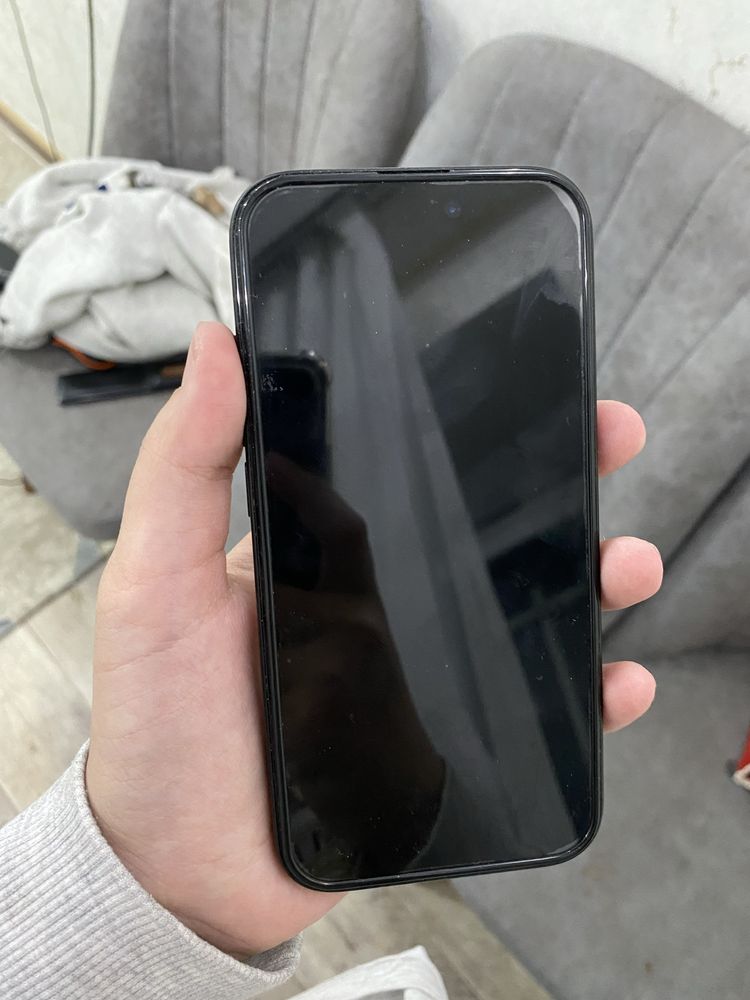 Продам iphone 15  128гб