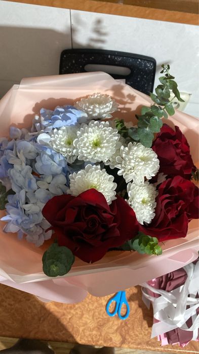 продаю цветы, свежие, небольшой, пахнут классно