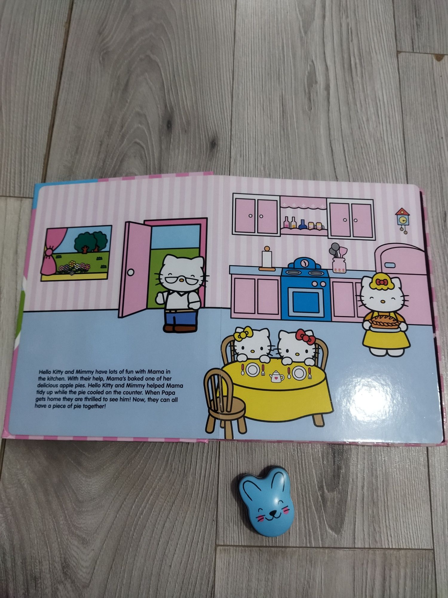 Carte cartonata povesti Hello Kitty cutie depozitare