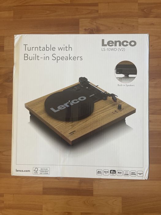 Vând pick-up Lenco cu Built-in Speakers LS-10WD