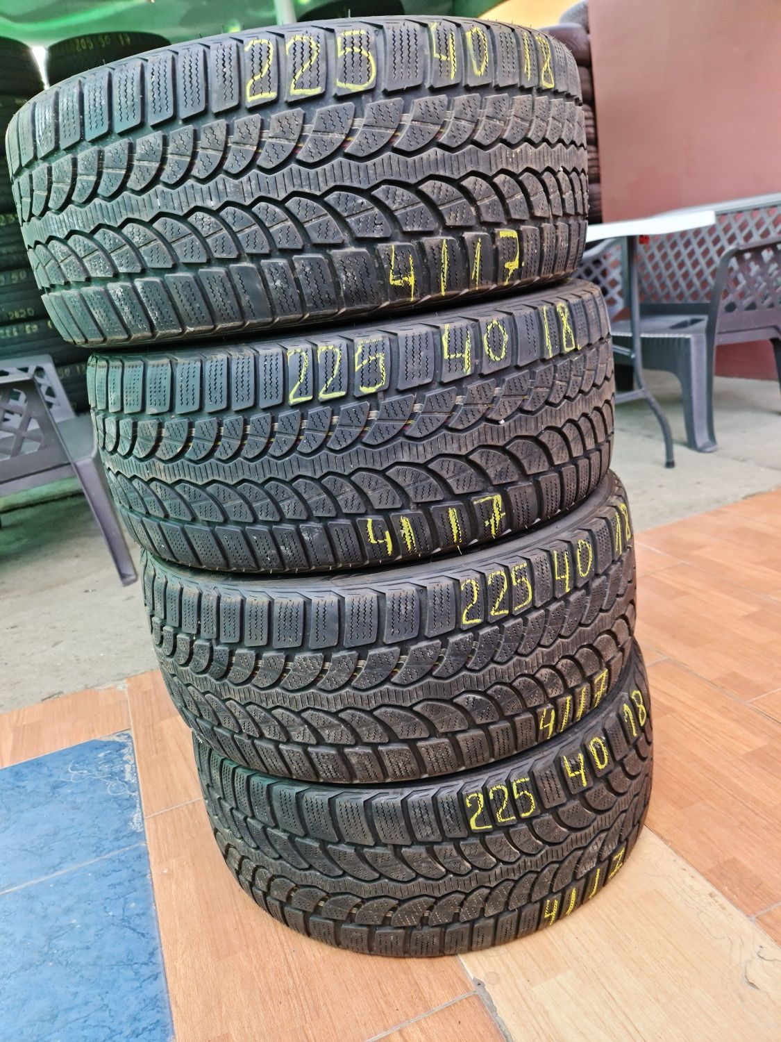 245/35/40/45/50/18”235/40/45/50/55/60/18"225/40/50/55/18"215/50/55/18