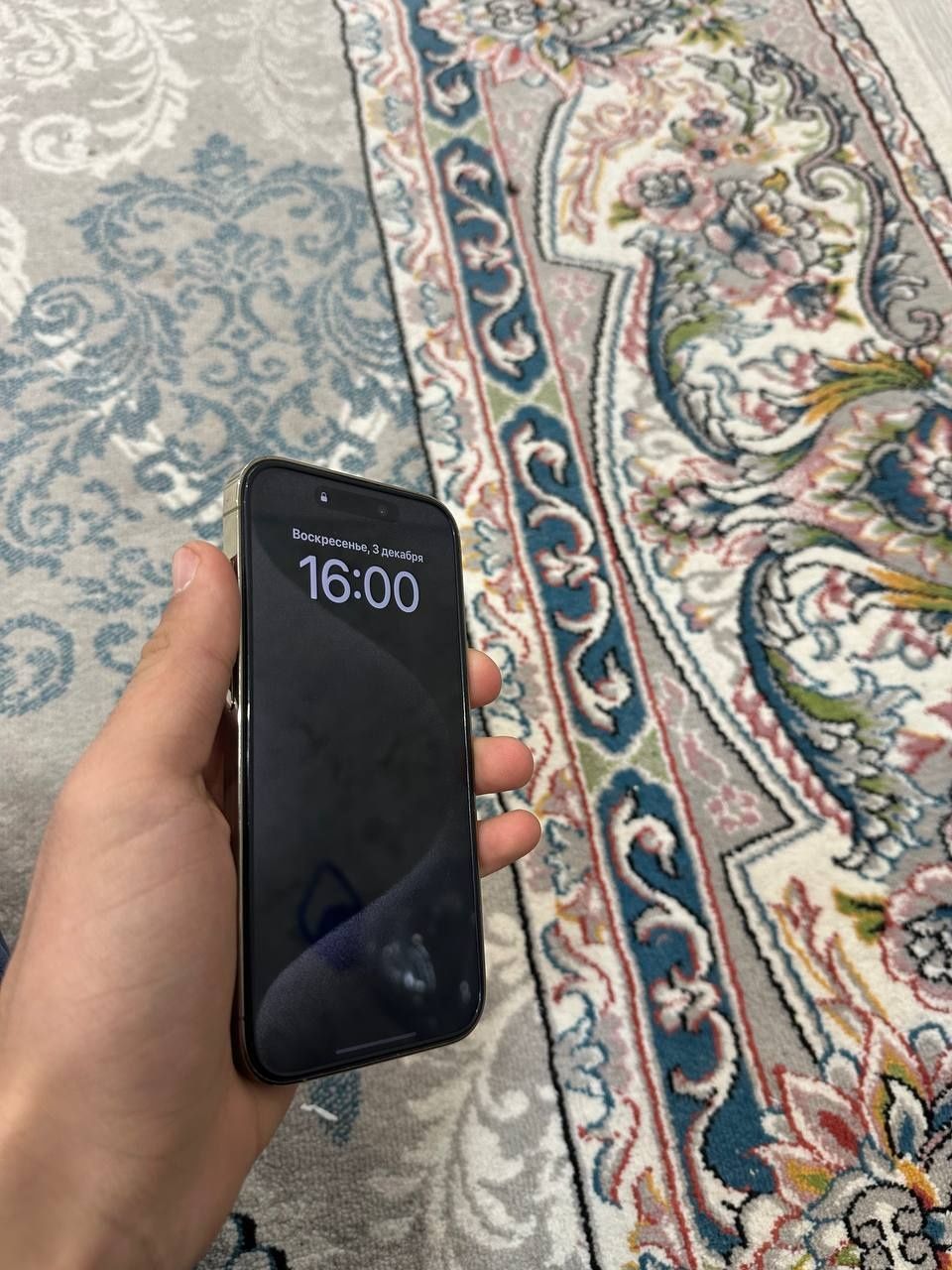Iphone 14 pro 700