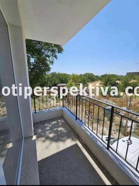 Продава се Тристаен апартамент в Пловдив, Коматевски възел - 102 кв.м за 1147 €/кв.м - Снимка #6