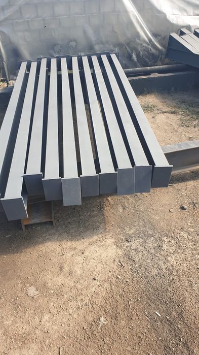 Hale structuri metalice din stoc