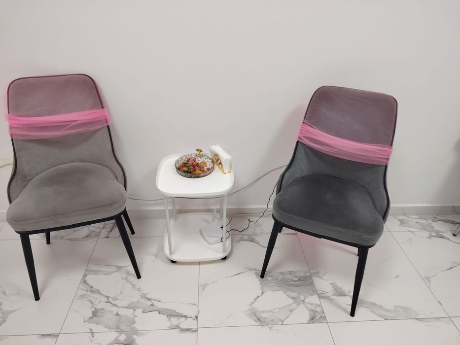 Кушетка стол  стулья