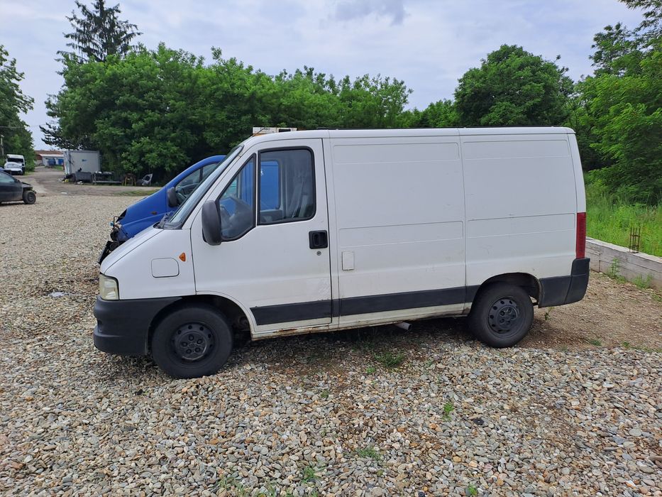 Dezmembrez  Citroen Jumper 2.0hdi an 2002