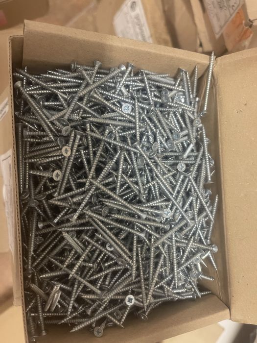 Suruburi autoforante si holsuruburi