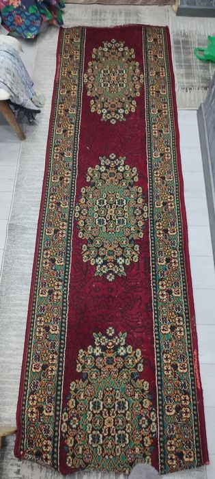 Продается палас размер 73×250 см