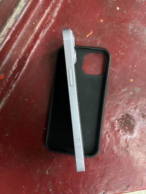 Iphone 14 128 gb baterie 76