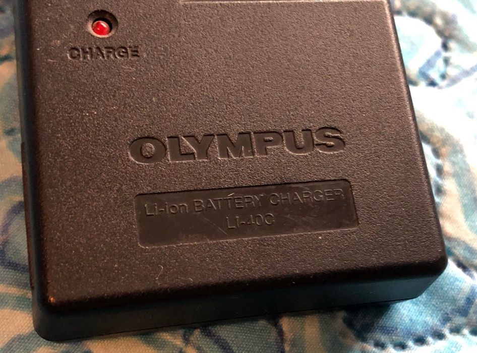 Incarcator acumulator OLYMPUS LI-40C pentru LI-4 - camera foto