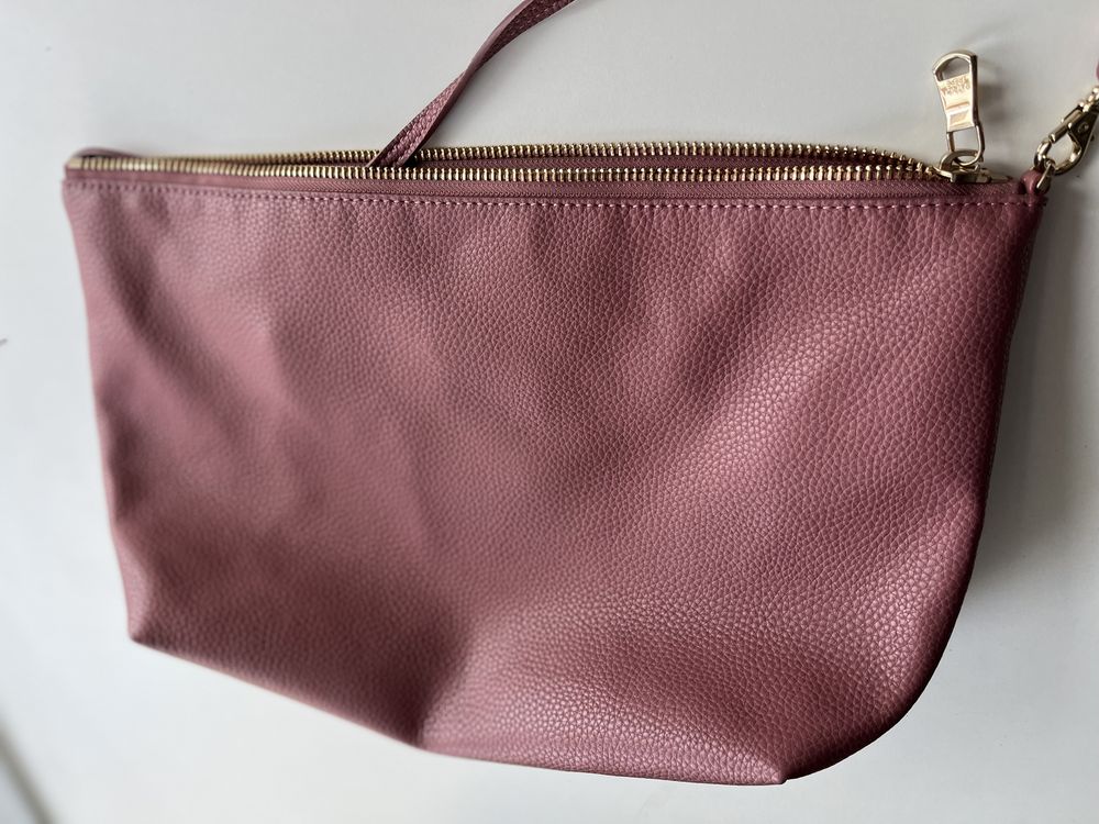 чанти естествена кожа Zara,Tommy Hilfiger ,Patrizia Pepe