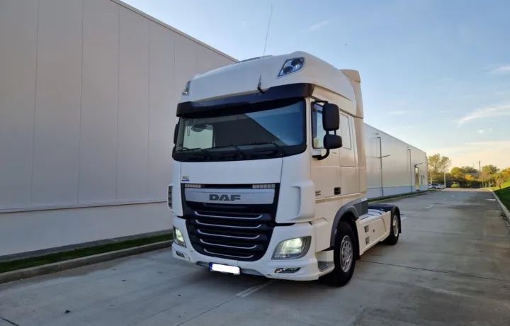 Bara / Capota / Faruri / Usi / Elemente Caroserie / Cabina Daf XF460 106 Euro 6 2012-2021