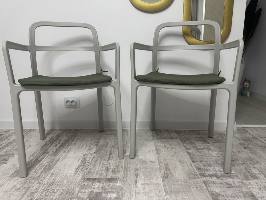 Scaune Ikea de vanzare