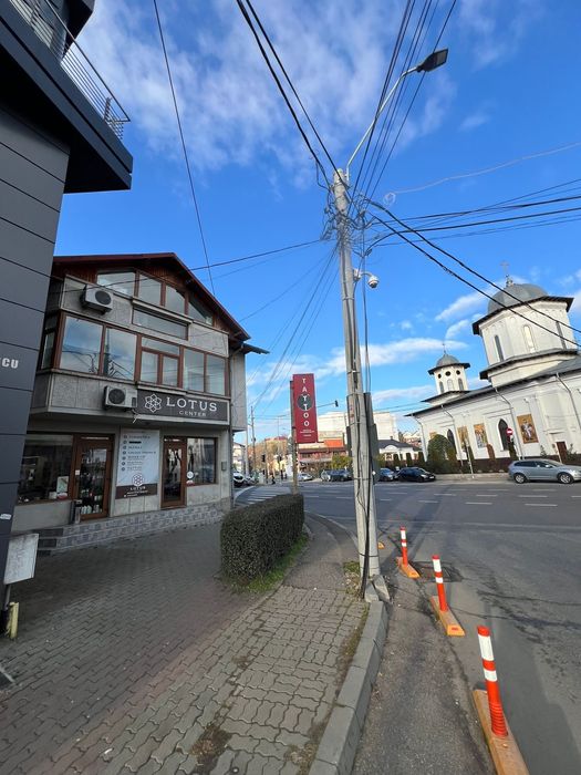 inchiriez post / scaun coafor ( hairstylist salon înfrumusetare )