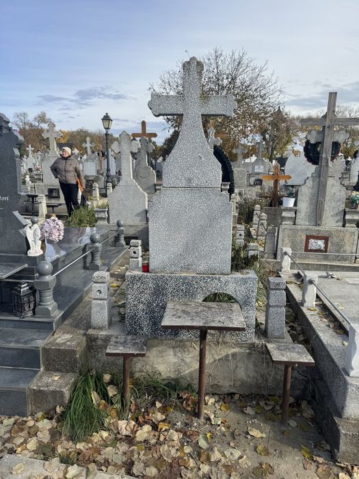 Loc de veci in cimitirul eternitatea vaslui
