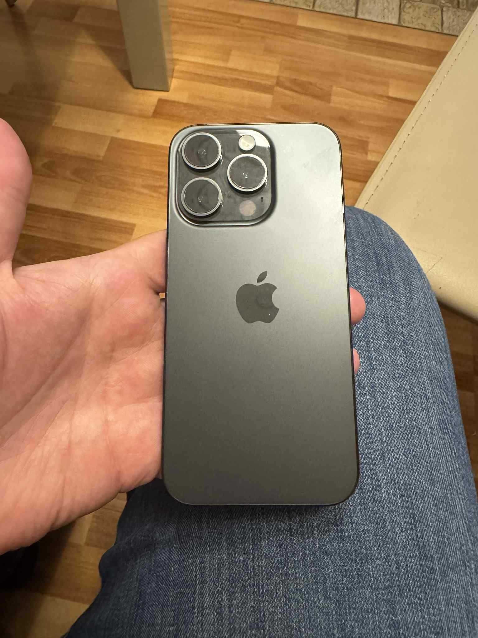 Iphone 15 pro 256GB