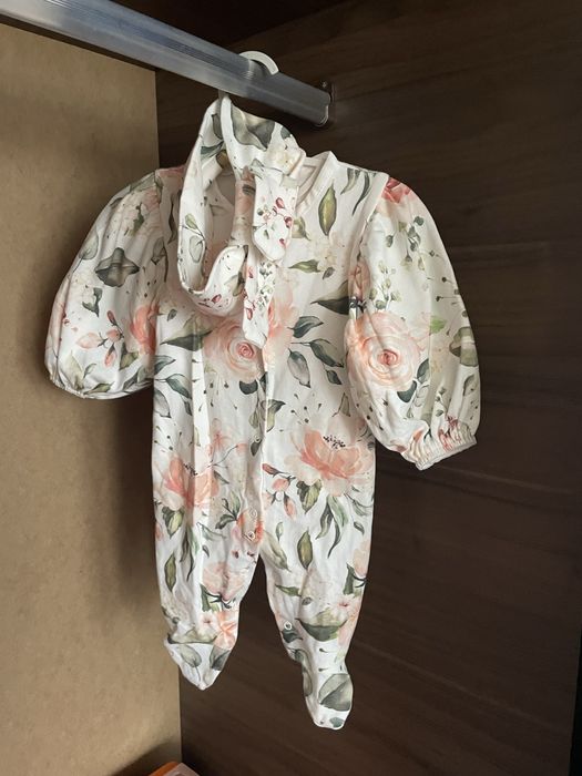 Бебешки ромпър с лента за глава