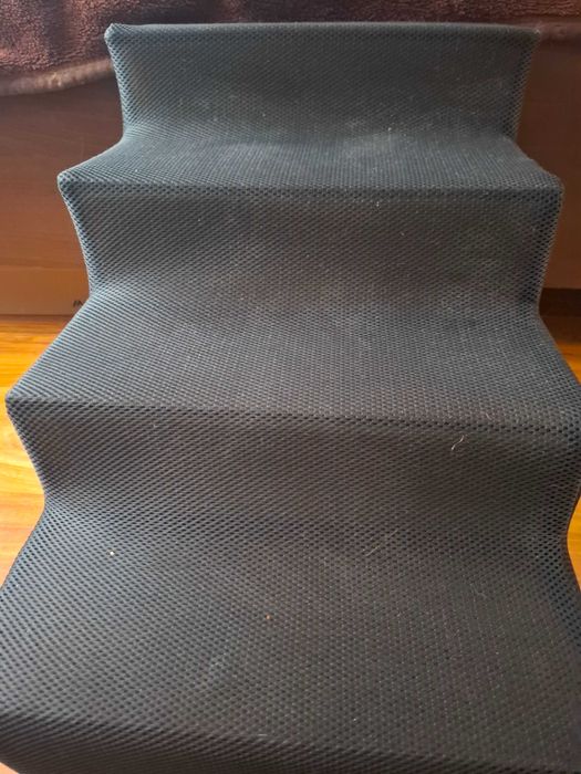 Vand scari pentru catel Noi