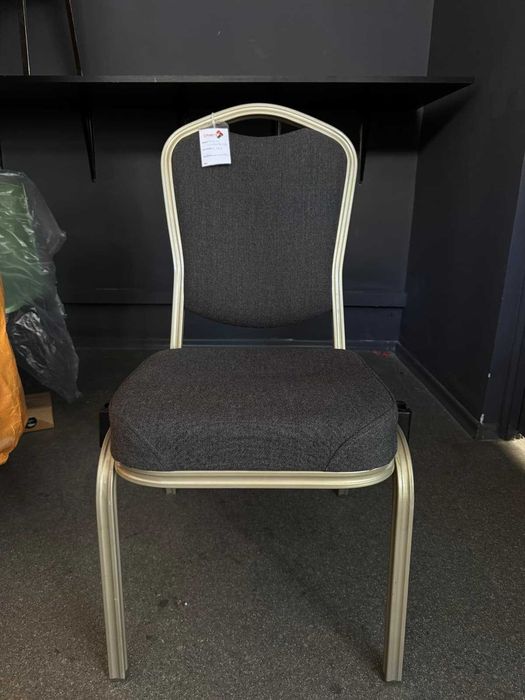 Scaun conferinta , cadru metalic gri, sezut si spatar tapitat gri 2 bc