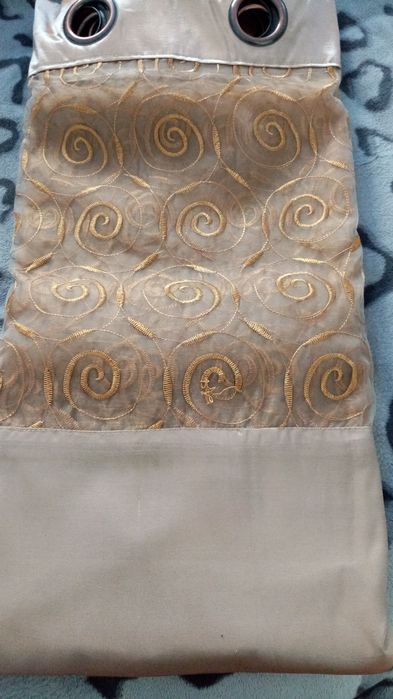 Draperii sau perdele