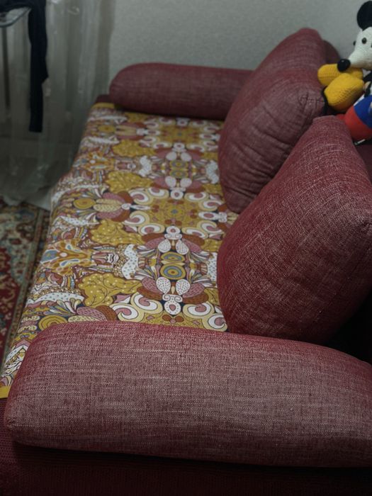 Диван - тахта, в хорошем состоянии