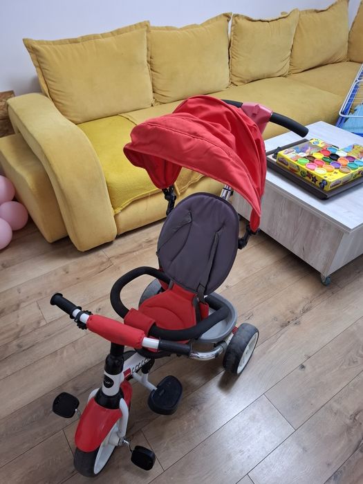 Tricicleta pliabila Coccolle Urbio Air Rosu 250 lei