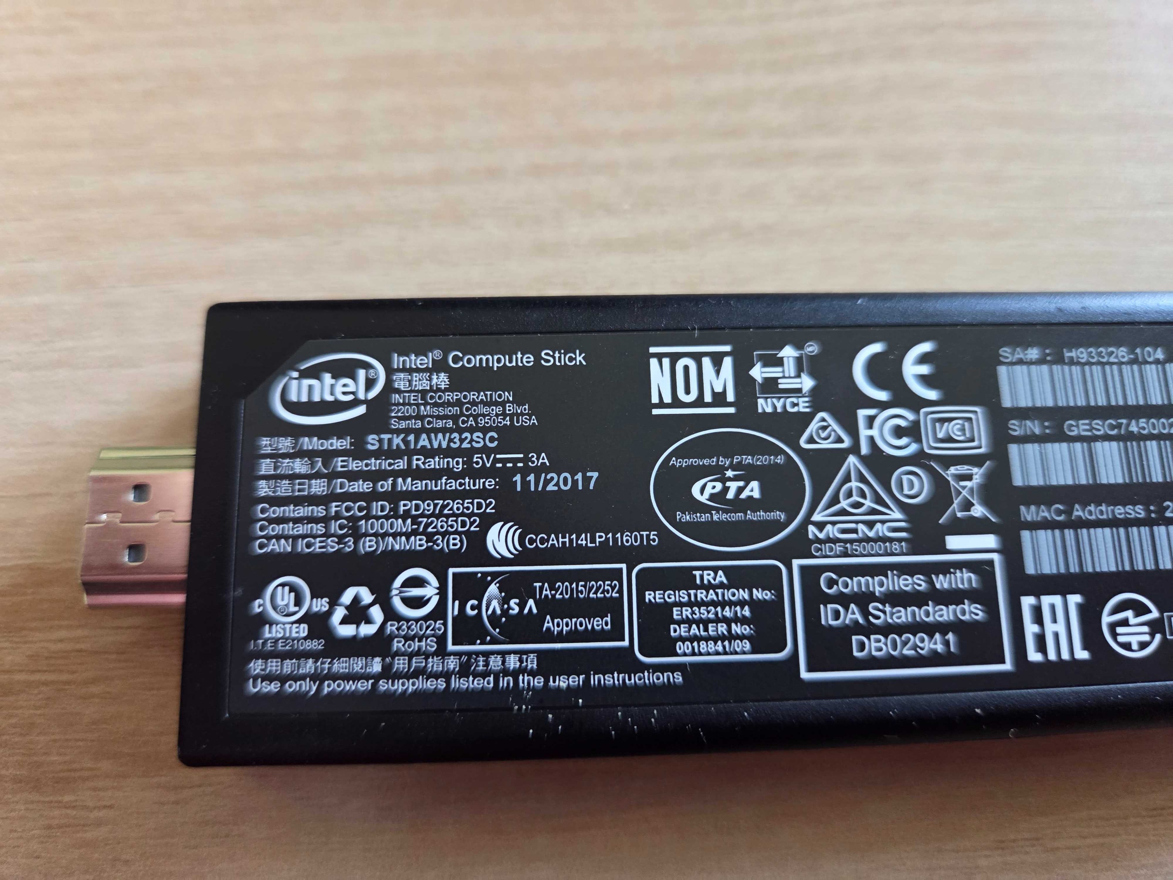 Intel Compute Stick - мини компютър