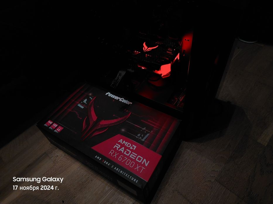 PowerColor Red Devil AMD RX 6700XT 12gb.