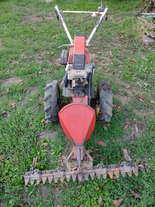 Vând motocultor Iseki A500