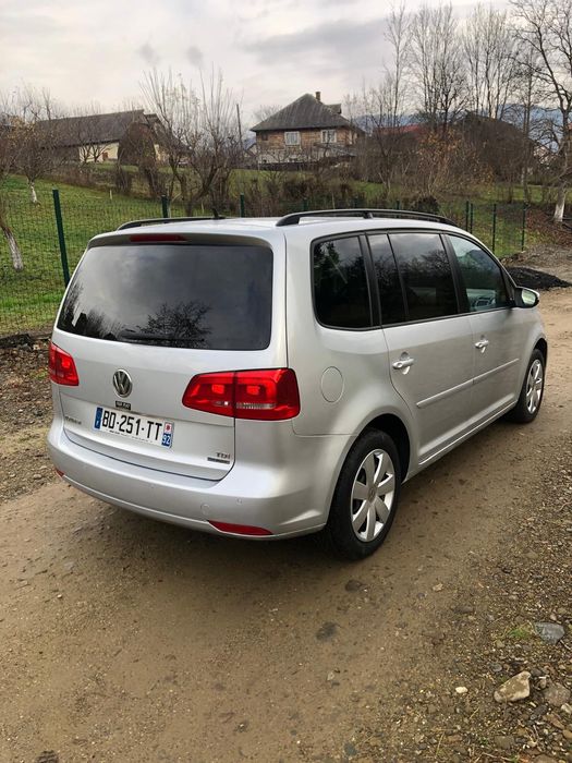 Vind vw touran an 2010