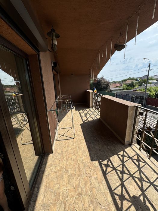 Vand casa -km5, P+M cu garaj auto