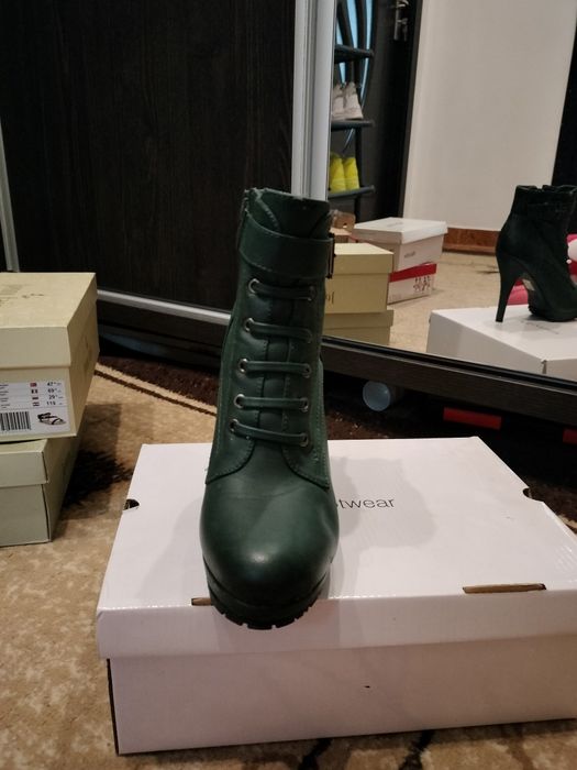 Ghete negre și verzi