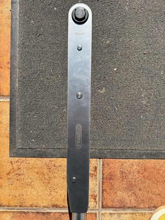 KS Tools cheie dinamometrică cu cursă scurtă de 1", 500-2000 Nm