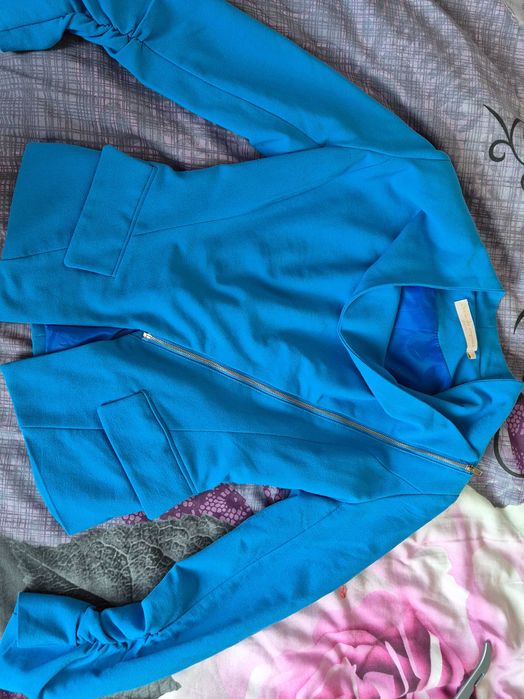 Дамско късо сако