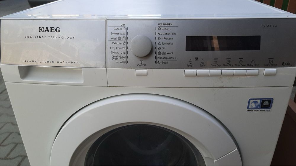 Перална със сушилня AEG