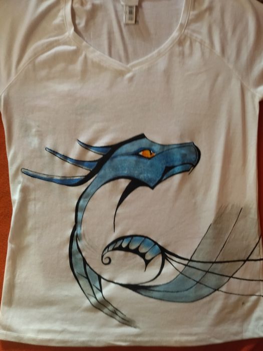 Ръчно рисувани тениски